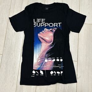 New Madison Beer tee Small